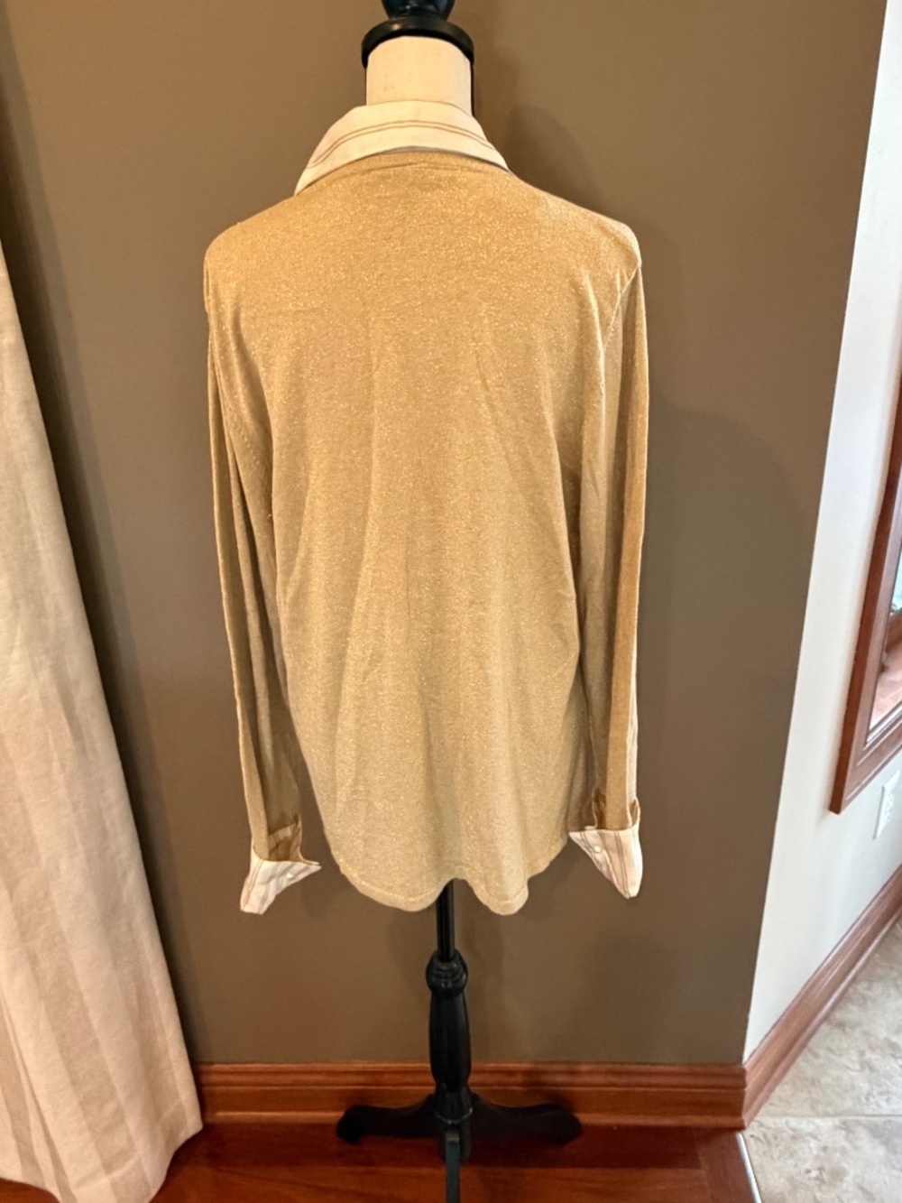 Jaclyn Smith Gold Metallic Knit Long Sleeve Sweater With White Collar, Size XL - Picture 3 of 10